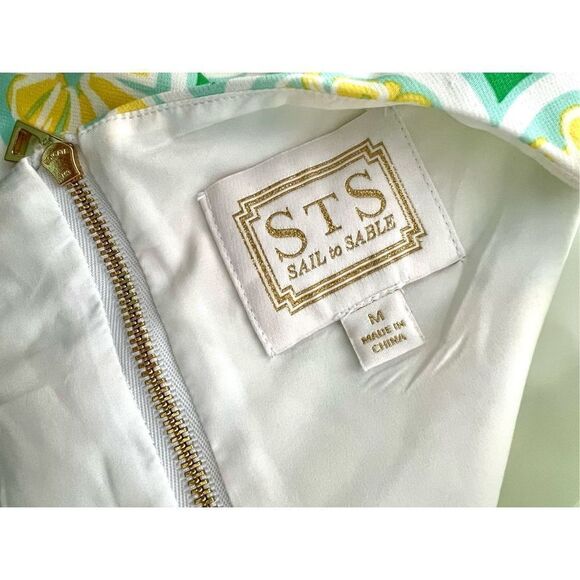 Sail to Sable Lemon Print Sleeveless Whimsical Shift Dress sz Medium Retails $21 - Picture 10 of 11